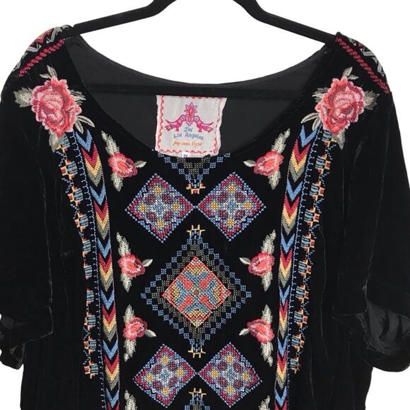 Johnny Was JWLA Velvet Floral Embroidered Short Sleeve Flowy Boho Blouse Top 2X - Picture 2 of 12